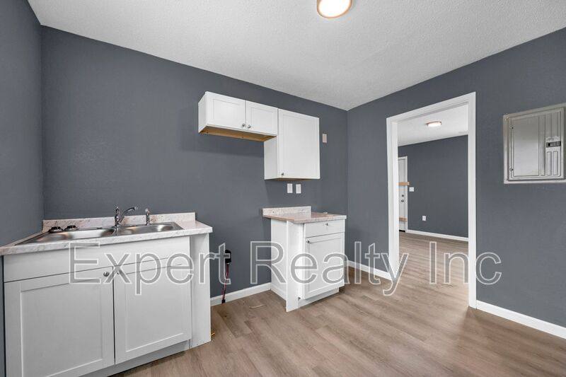 Apartment for rent at 5710 Monte Sano Dr, Birmingham, AL 35228