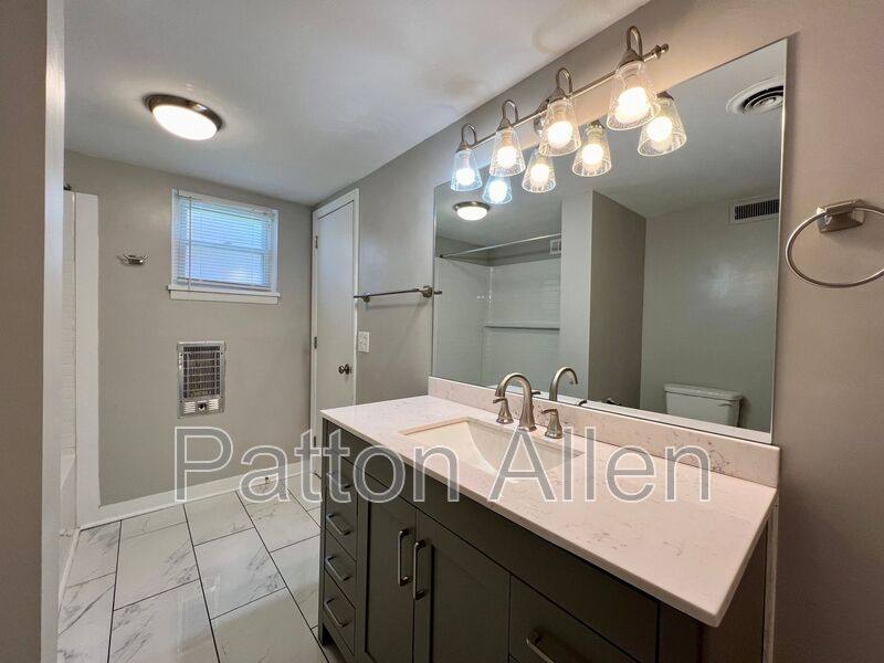 Apartment for rent at 1020 Hendersonville Rd #2, Asheville, NC 28803