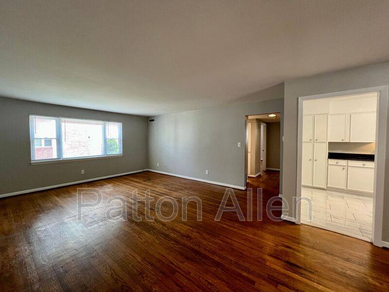 Apartment for rent at 1020 Hendersonville Rd #2, Asheville, NC 28803