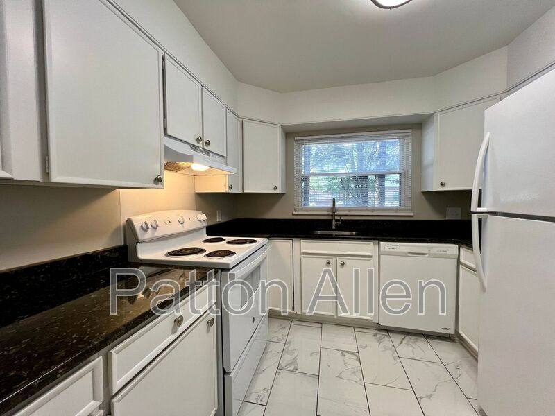 Apartment for rent at 1020 Hendersonville Rd #2, Asheville, NC 28803