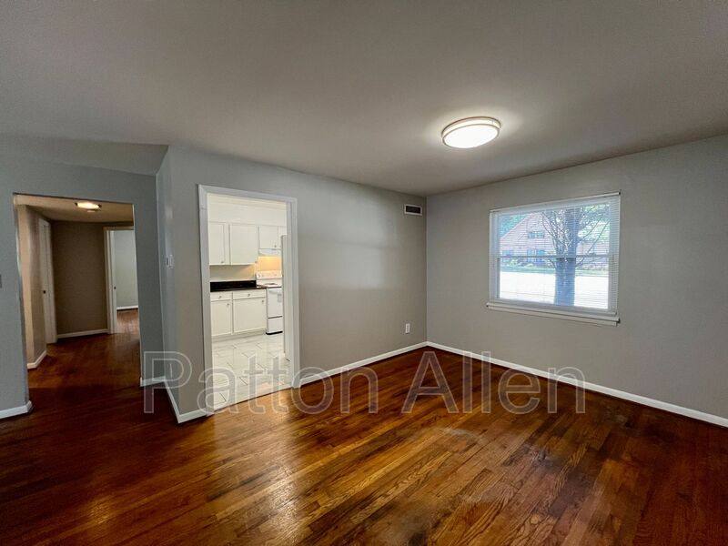 Apartment for rent at 1020 Hendersonville Rd #2, Asheville, NC 28803