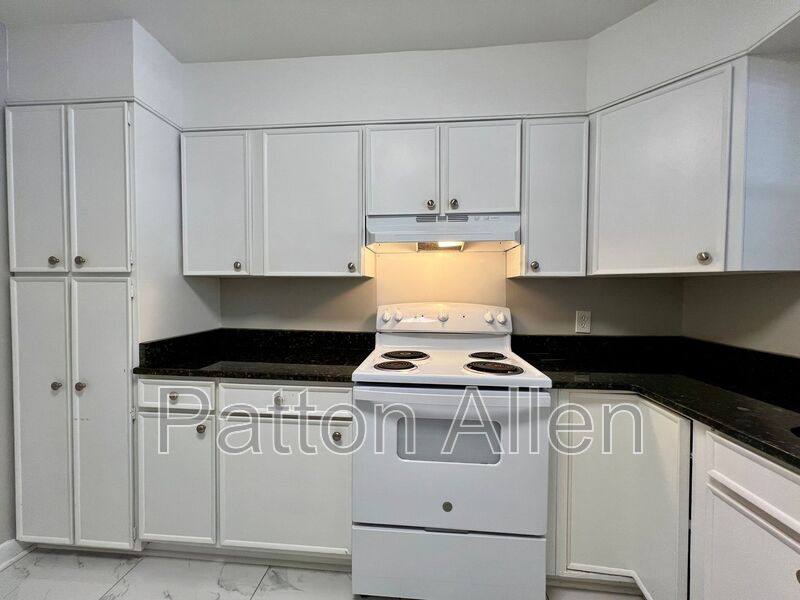 Apartment for rent at 1020 Hendersonville Rd #2, Asheville, NC 28803