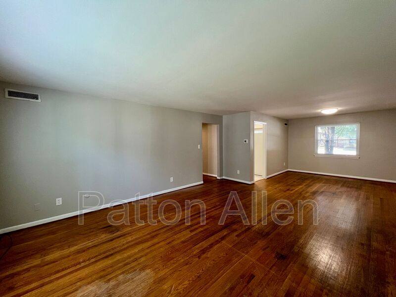 Apartment for rent at 1020 Hendersonville Rd #2, Asheville, NC 28803