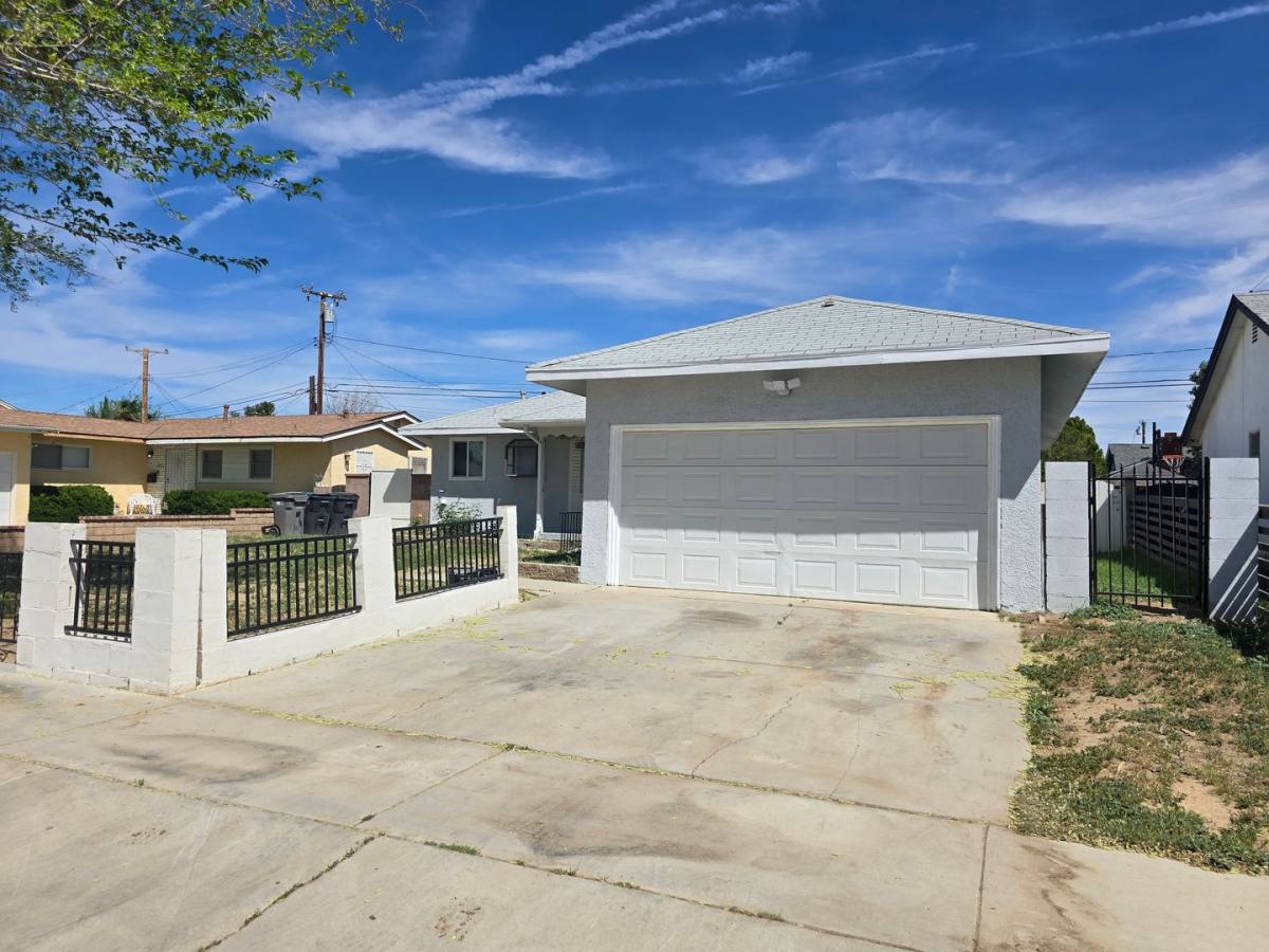 House for rent at 1415 Boyden Ave, Lancaster, CA 93534