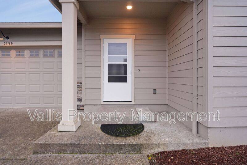 House for rent at 5150 Constellation Ave NE, Salem, OR 97305