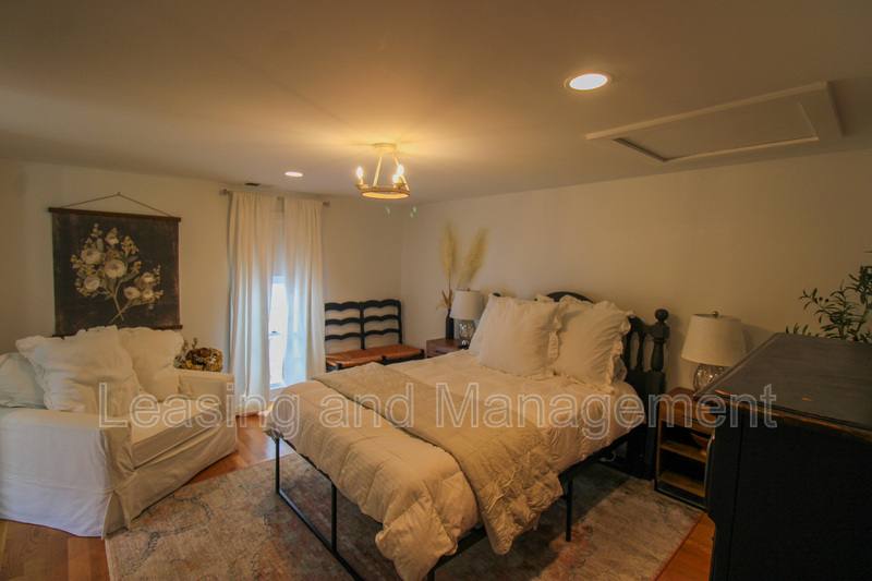 Apartment for rent at 52 Chapel St #B, Charleston, SC 29403