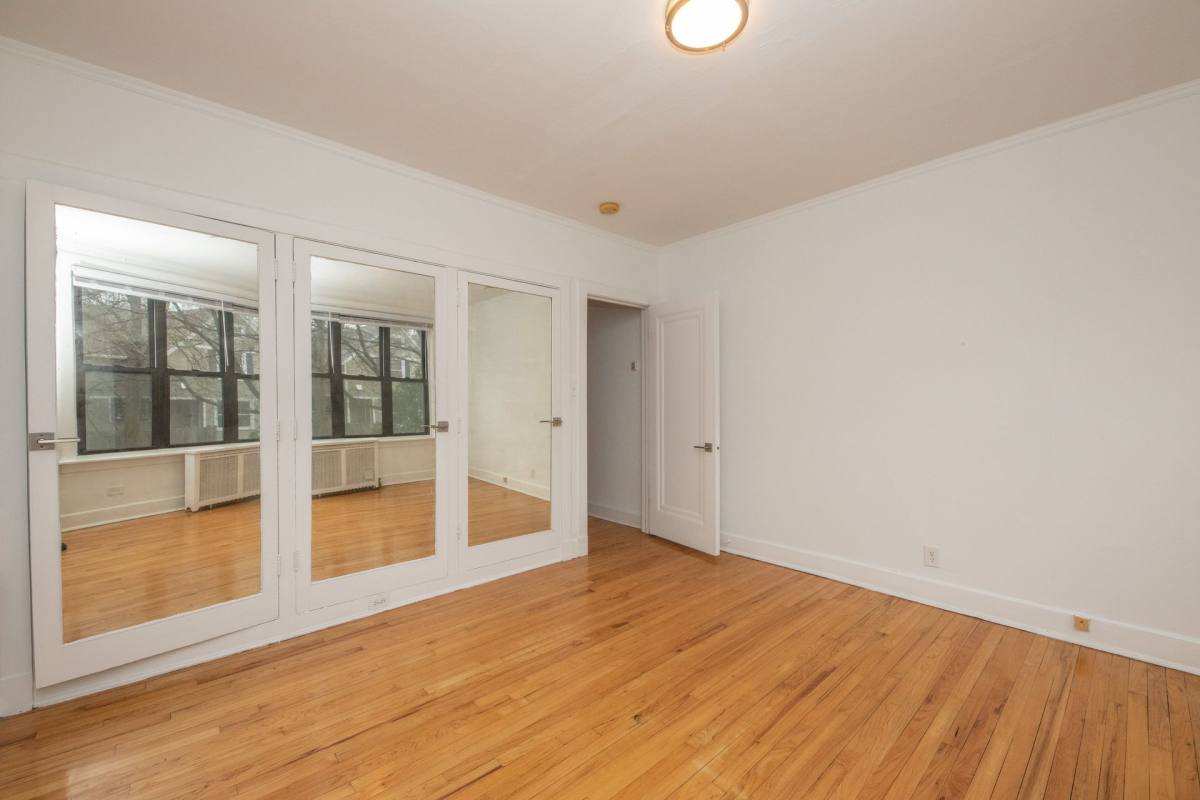 Apartment for rent at 800-810 Michigan Ave, Evanston, IL 60202