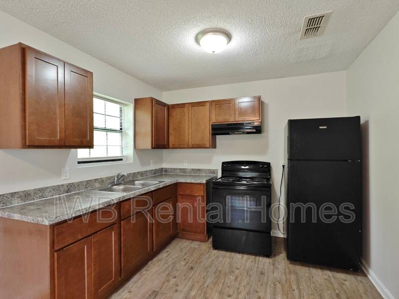 House for rent at 1567 Rutledge Ave, Jacksonville, FL 32208