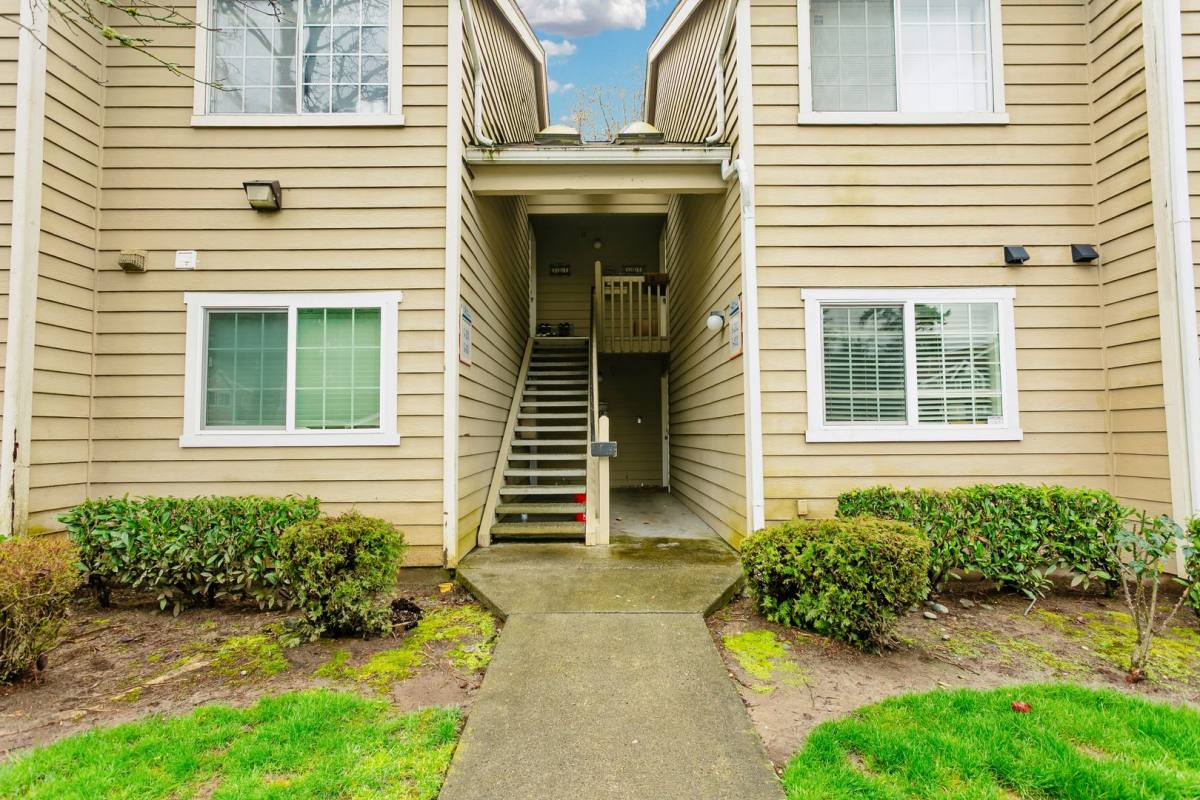Condo for rent at 1839 S 286th Lane S101, Federal Way, WA 98003