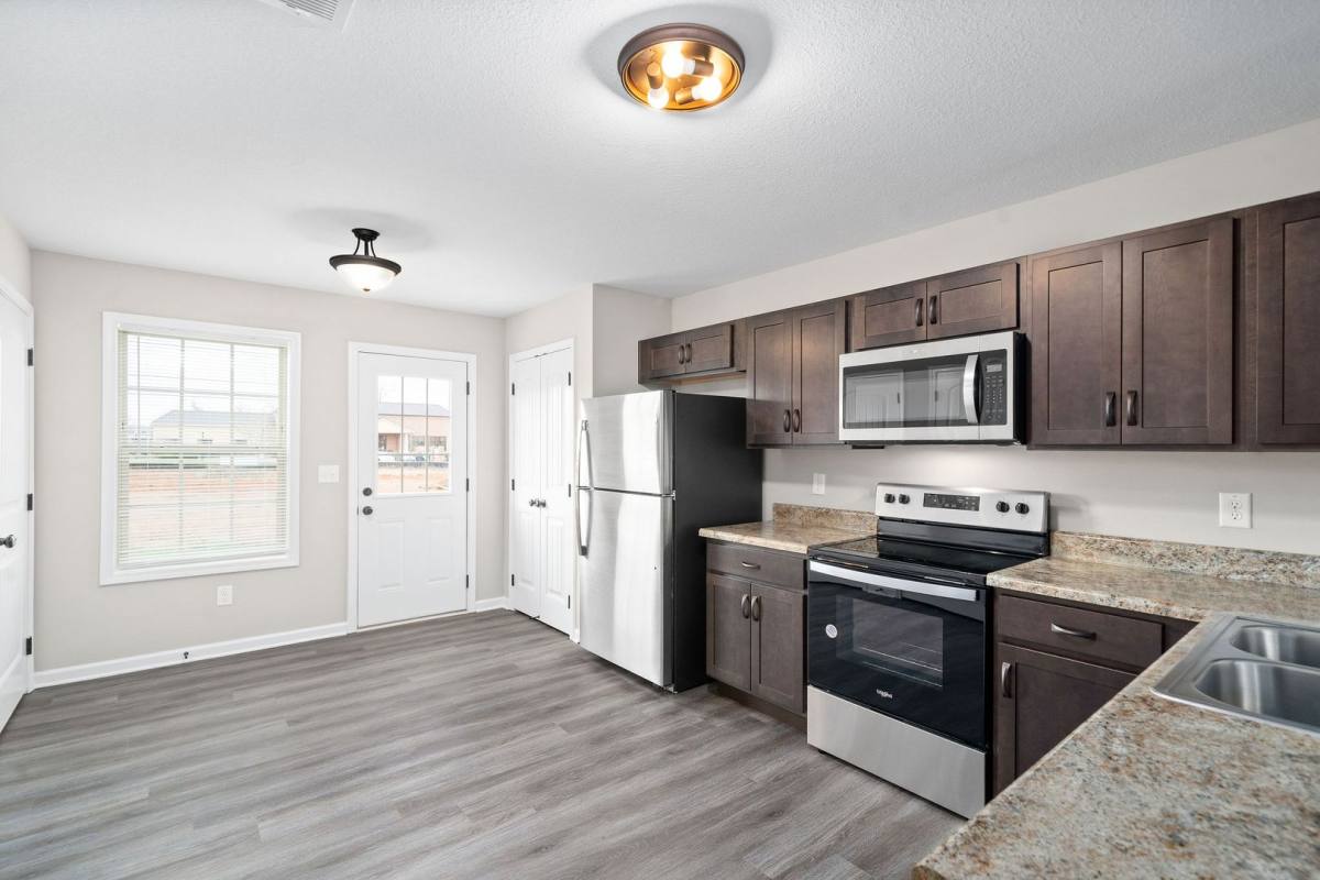 Apartment for rent at 931 Professional Park Dr, Clarksville, TN 37043
