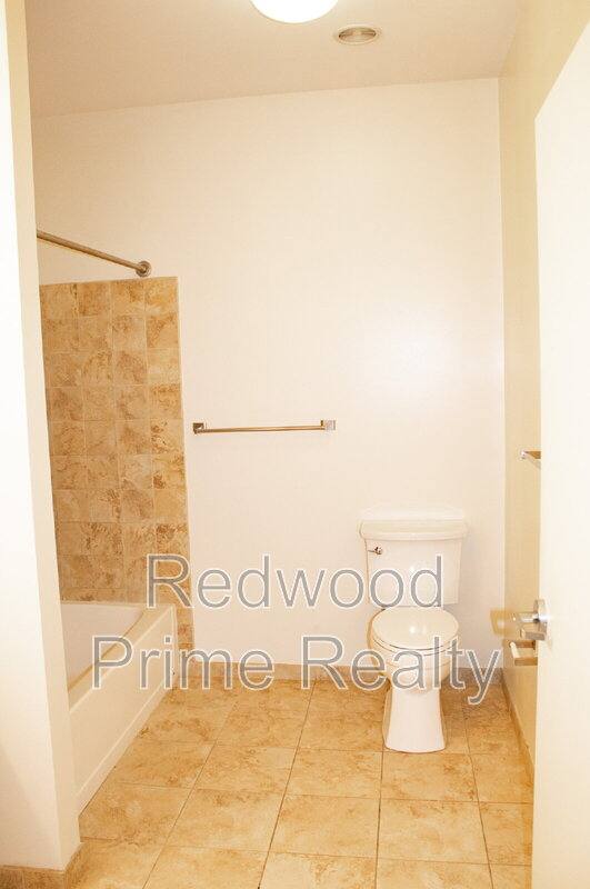 Apartment for rent at 1318 19th Ave #402, Altoona, PA 16601