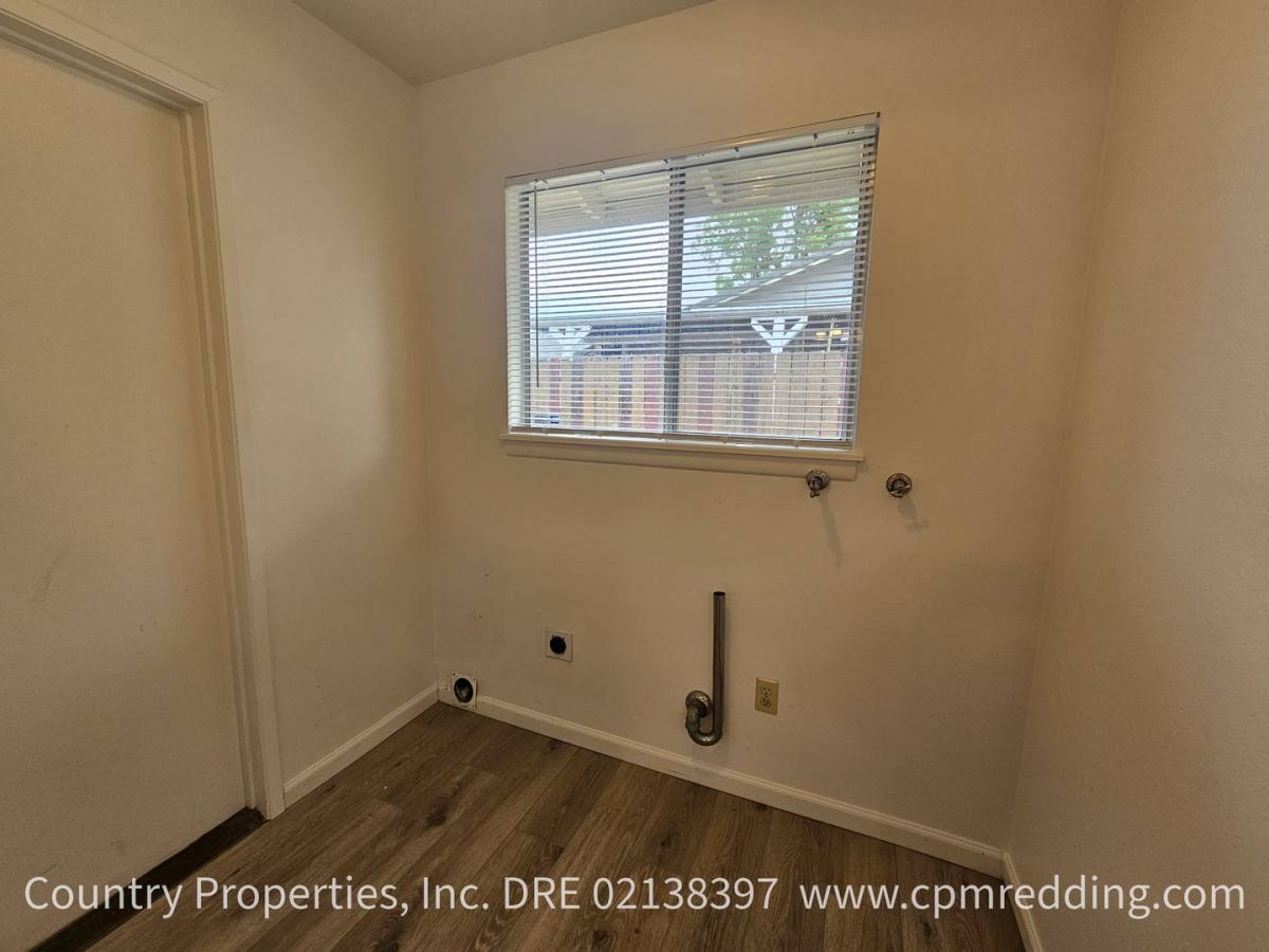 House for rent at 4145 Oro St, Redding, CA 96001