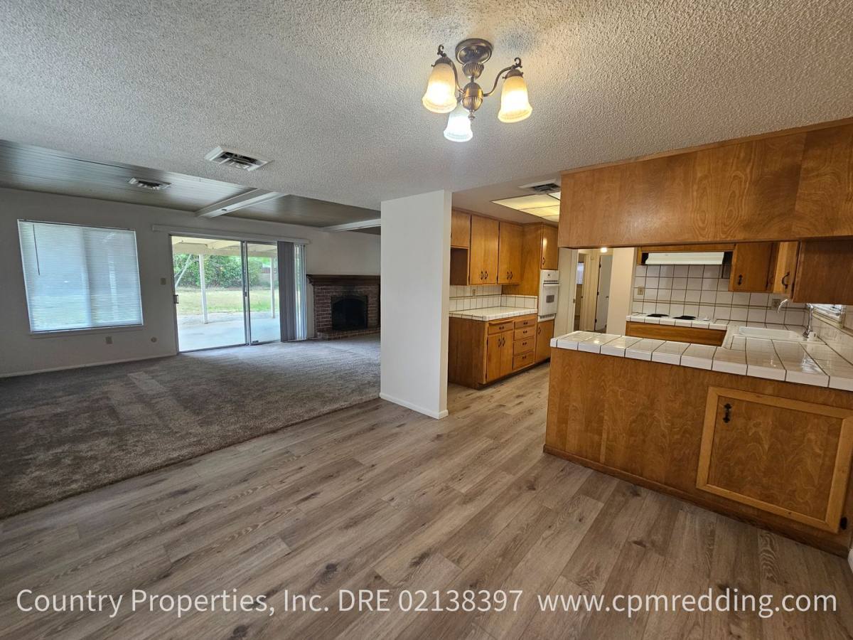 House for rent at 4145 Oro St, Redding, CA 96001