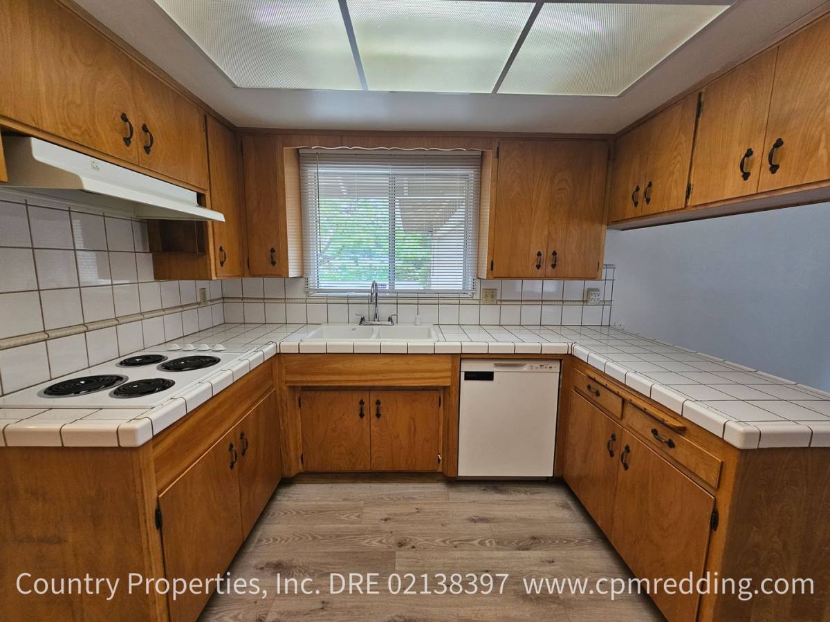 House for rent at 4145 Oro St, Redding, CA 96001