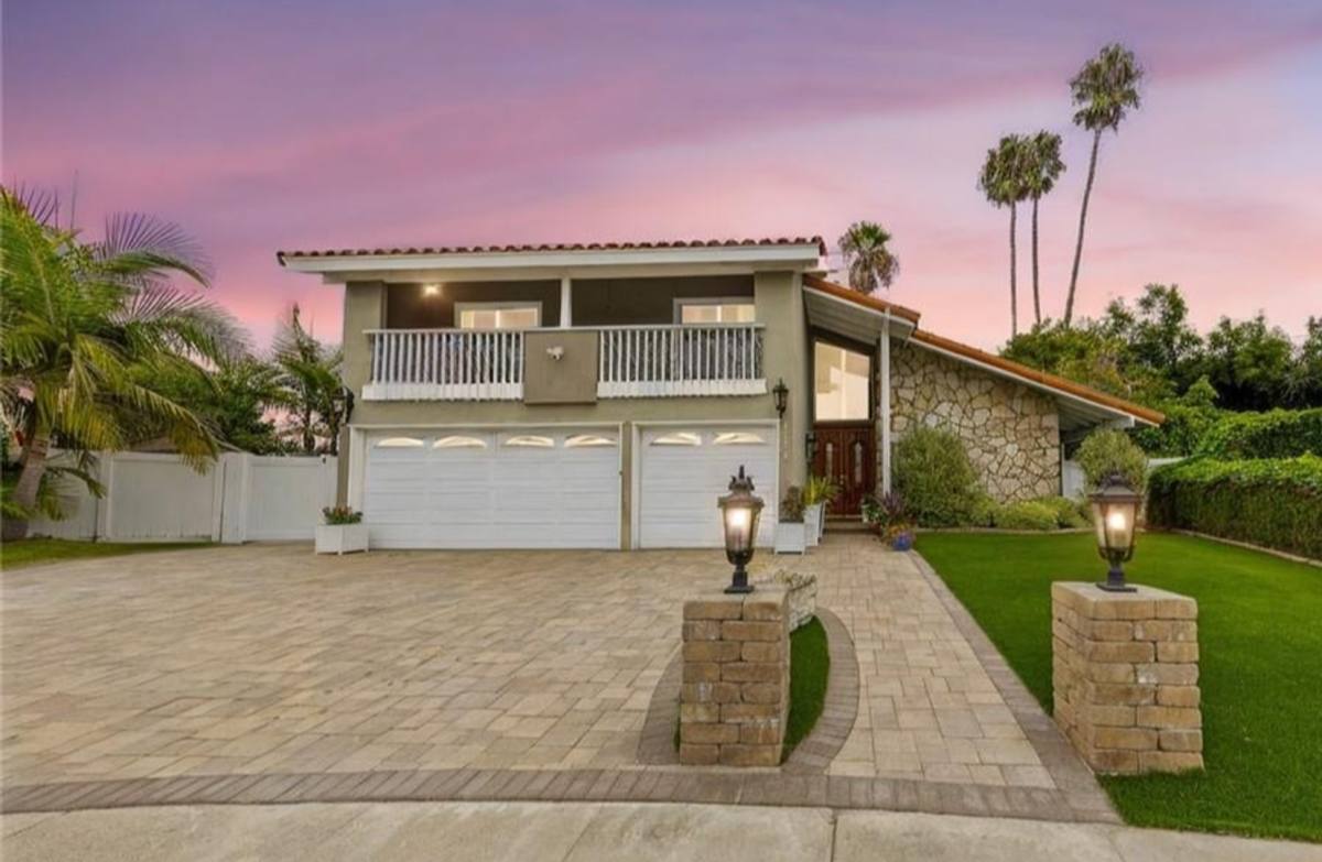 House for rent at 17850 Winterberry St, Fountain Valley, CA 92708