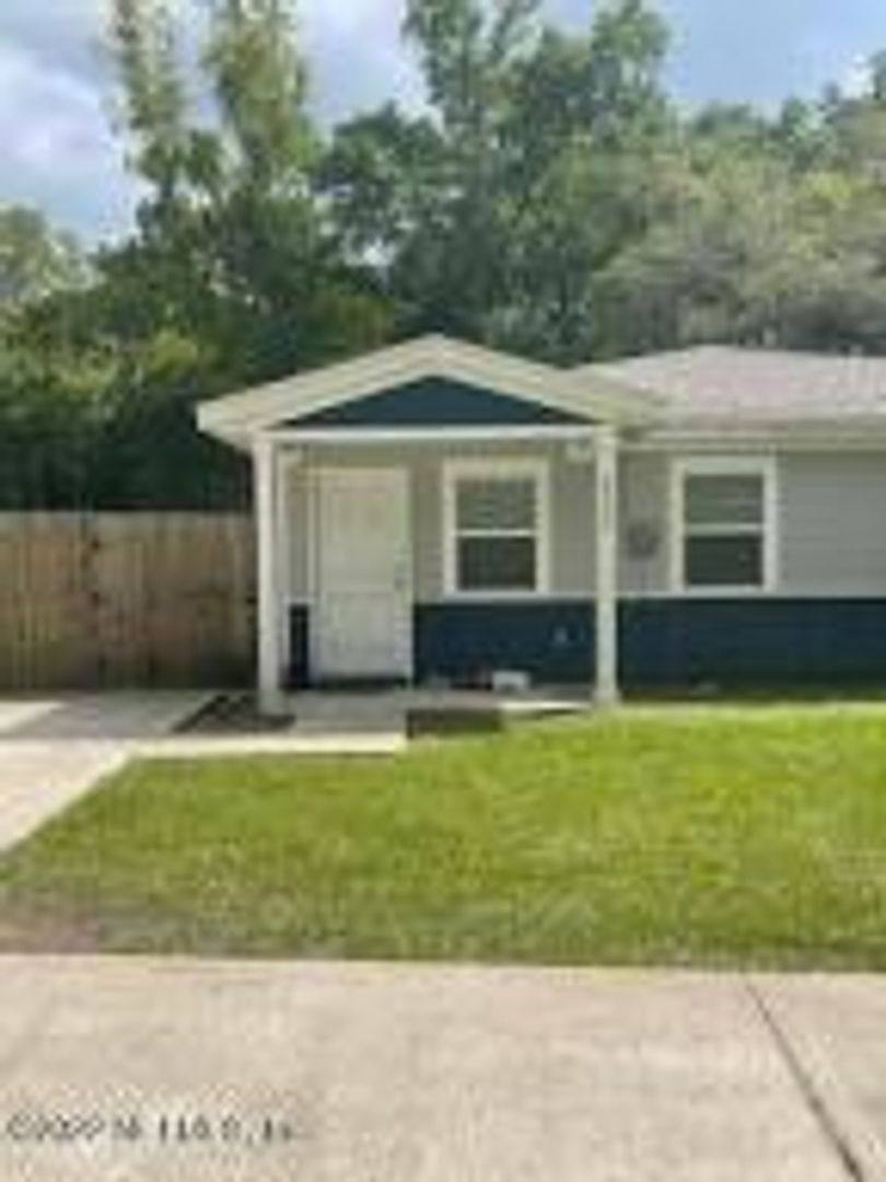 House for rent at 2222 Thomas Court, Jacksonville, FL 32207