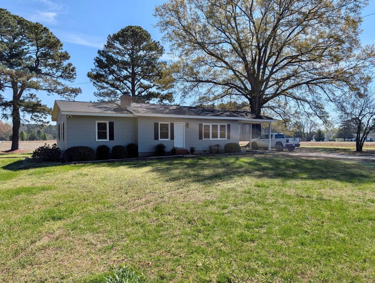 House for rent at 26 Friendship Church Rd, Middlesex, NC 27557