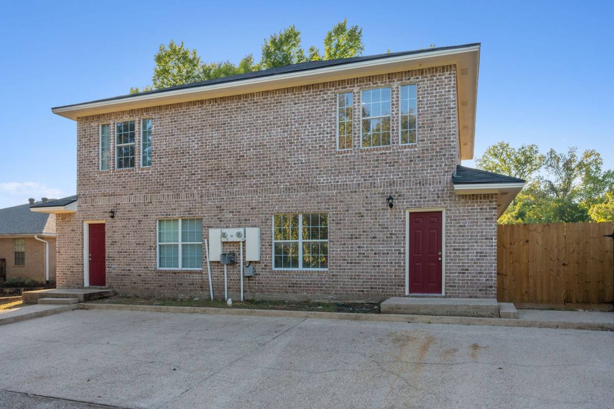 Townhouse for rent at 101 Winter Park, College Station, TX 77840