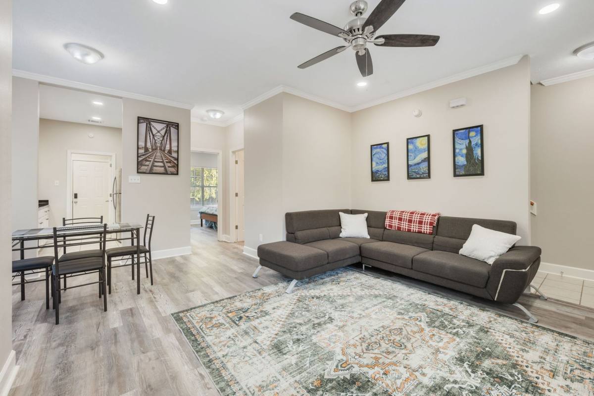 Townhouse for rent at 101 Winter Park, College Station, TX 77840