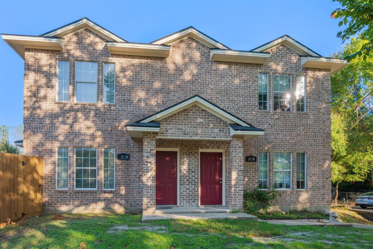 Townhouse for rent at 101 Winter Park, College Station, TX 77840