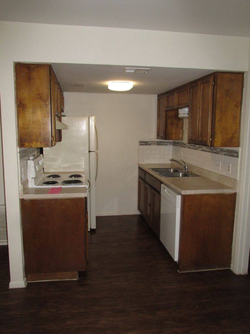 Townhouse for rent at 5735 Crestmore, Corpus Christi, TX 78415