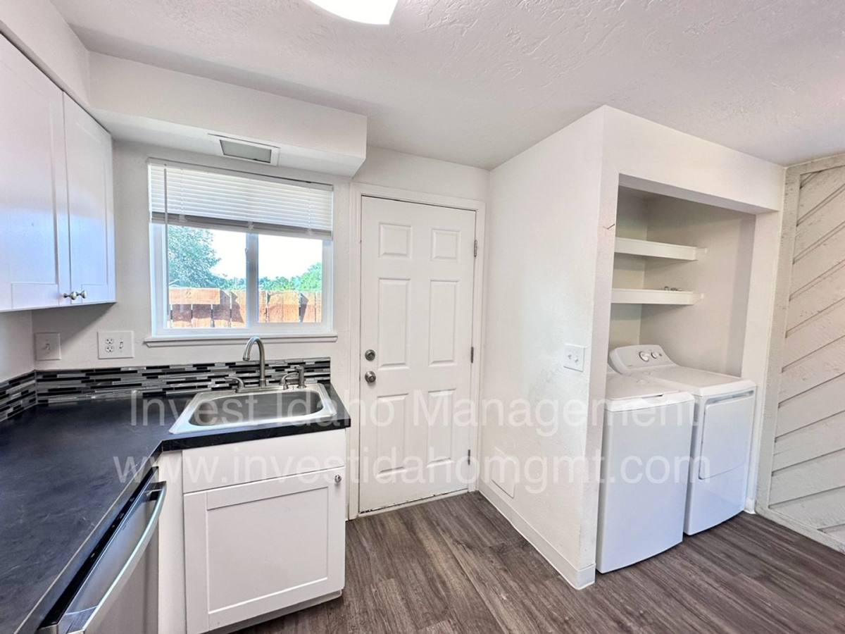 Apartment for rent at 219 Michigan Ave, Caldwell, ID 83605