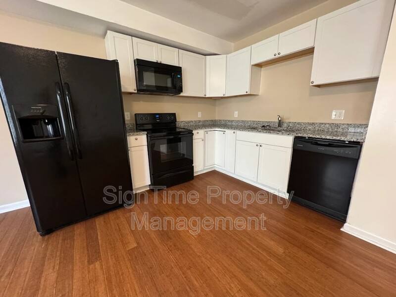 Apartment for rent at 44 E Franklin St #3W, Hagerstown, MD 21740