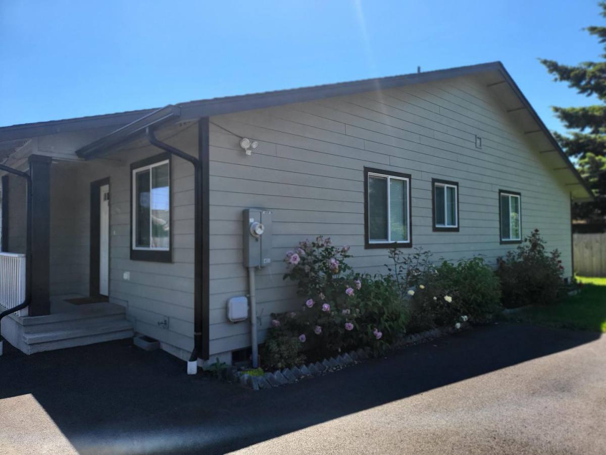 Townhouse for rent at 609 S Washington Ave, Centralia, WA 98531