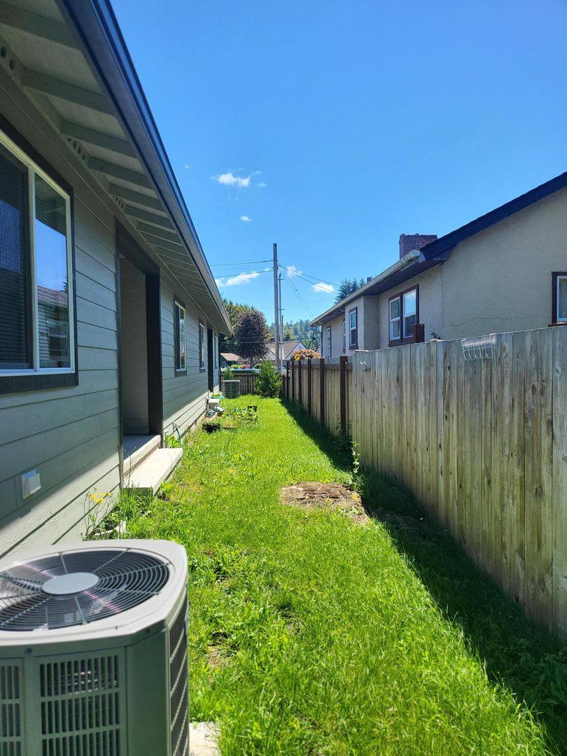 Townhouse for rent at 609 S Washington Ave, Centralia, WA 98531