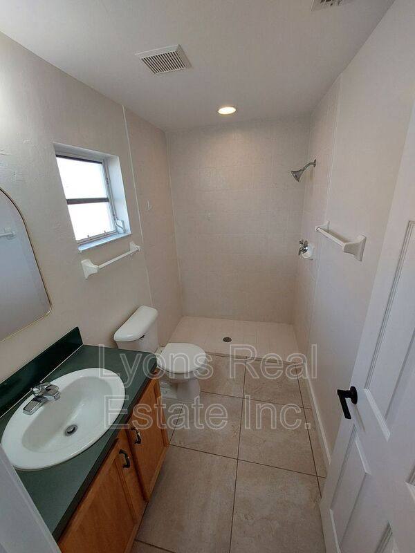 Apartment for rent at 611 SE 5th St, Cape Coral, FL 33990