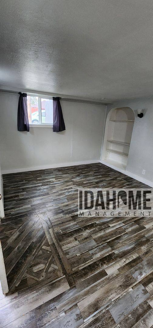 Apartment for rent at 626-628 W Custer St, Pocatello, ID 83204