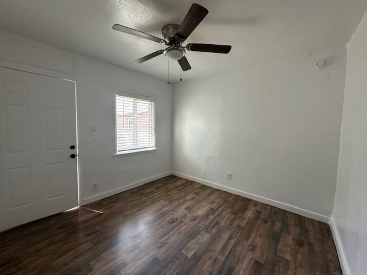 Apartment for rent at 6216 S 10th St, Phoenix, AZ 85042