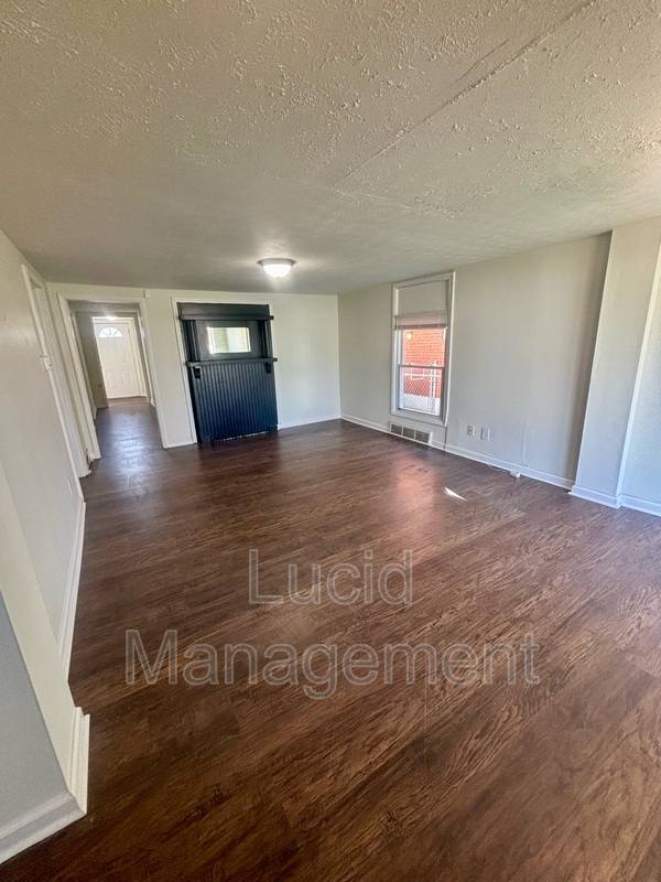 House for rent at 3633 Kahlert Ave, Louisville, KY 40215