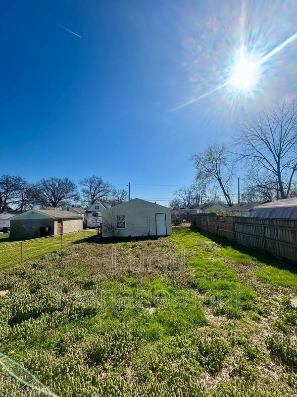 House for rent at 3633 Kahlert Ave, Louisville, KY 40215