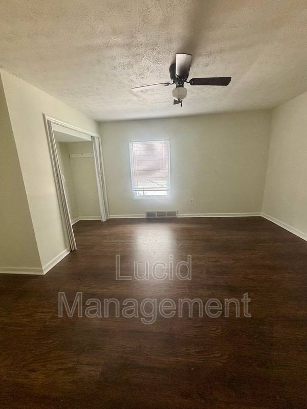 House for rent at 3633 Kahlert Ave, Louisville, KY 40215