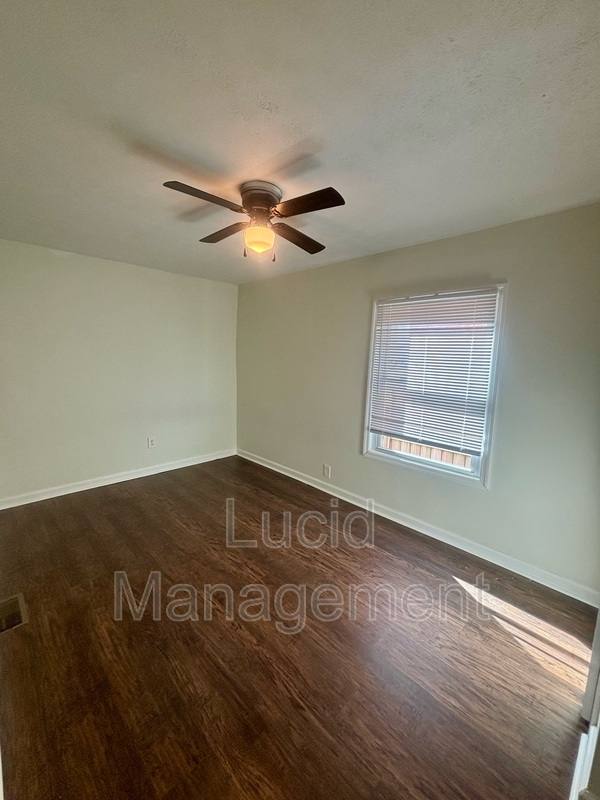 House for rent at 3633 Kahlert Ave, Louisville, KY 40215