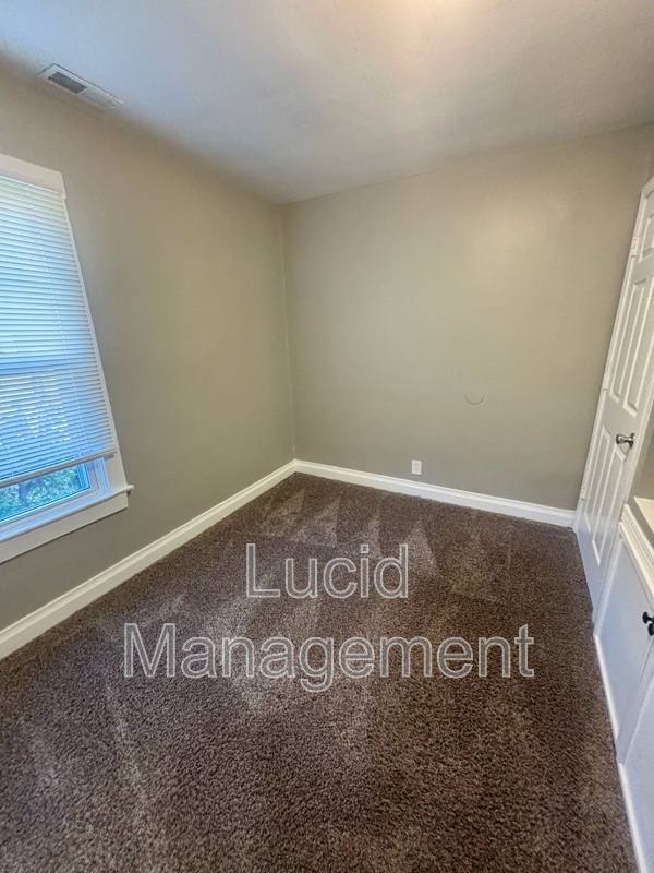 House for rent at 615 Dresden Ave, Louisville, KY 40215