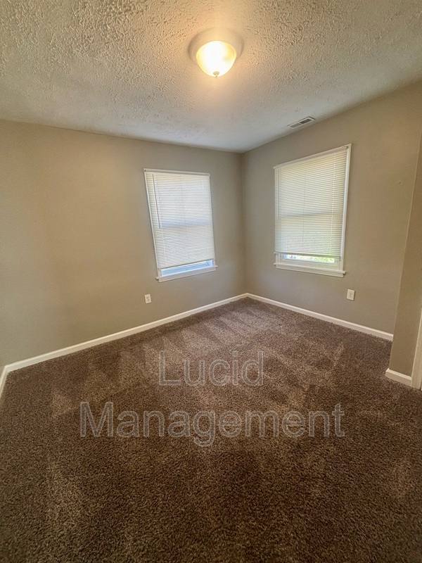 House for rent at 615 Dresden Ave, Louisville, KY 40215