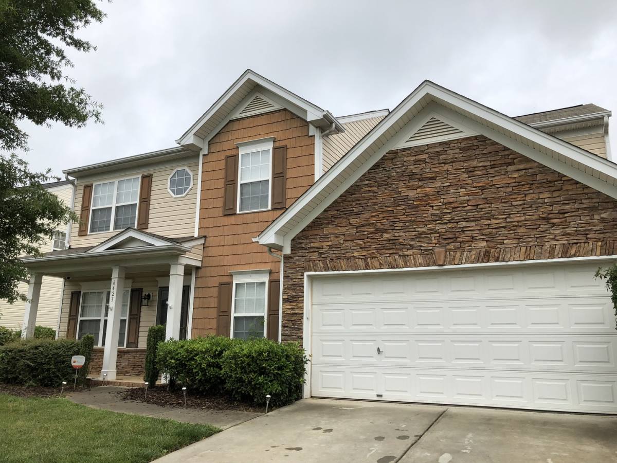 House for rent at 6423 Hermsley Rd, Charlotte, NC 28278