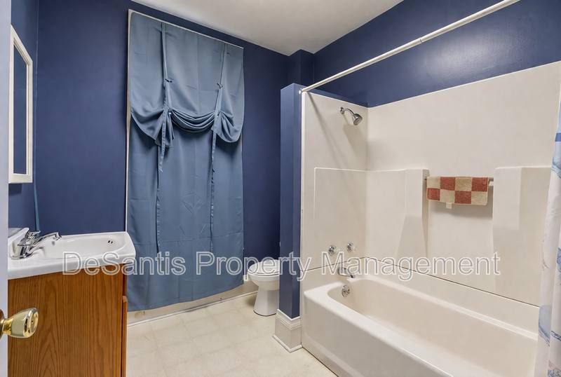 Apartment for rent at 708 E High St #3, Waynesburg, PA 15370