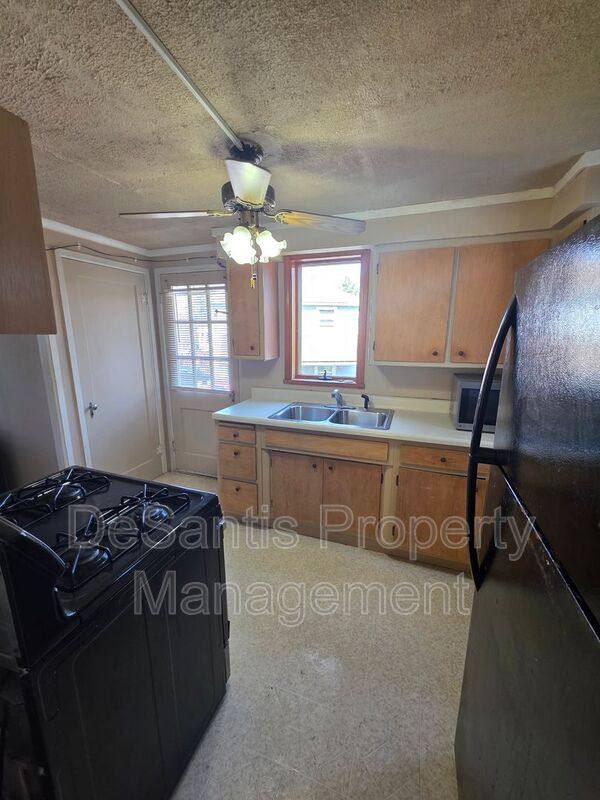 House for rent at 753 E Dr, Clairton, PA 15025