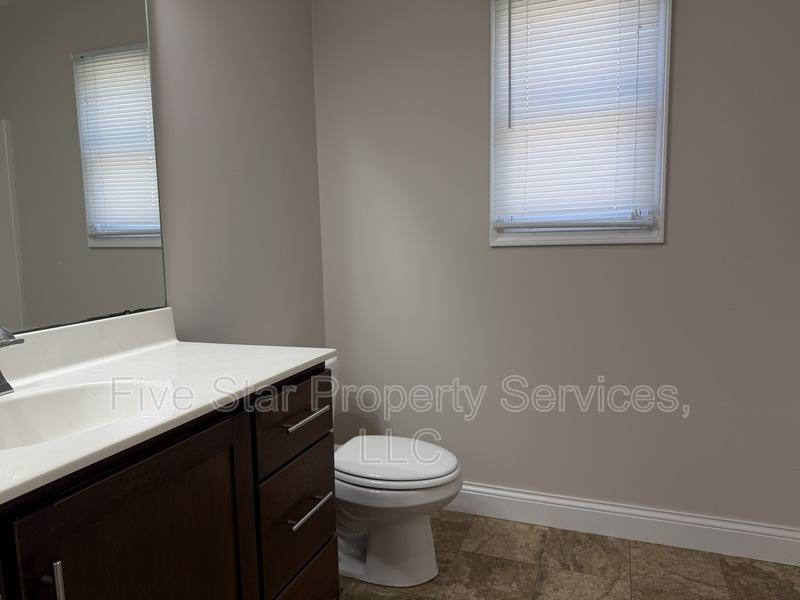 House for rent at 1218 Hawthorn Court, Chatham, IL 62629