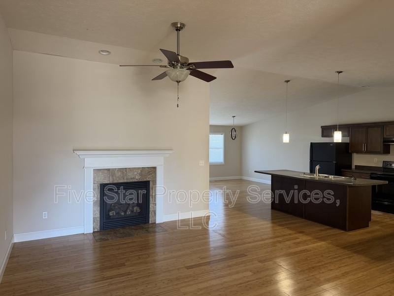 House for rent at 1218 Hawthorn Court, Chatham, IL 62629