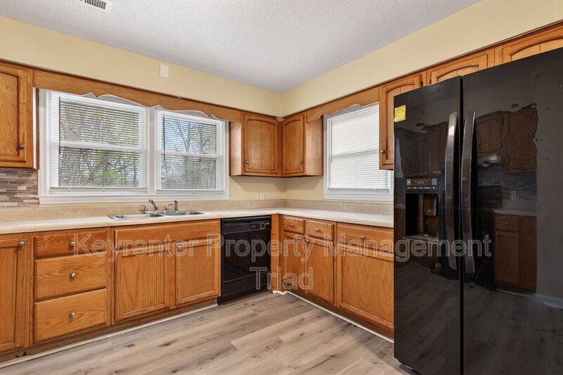 House for rent at 506 Rocky Knoll Rd, Greensboro, NC 27406