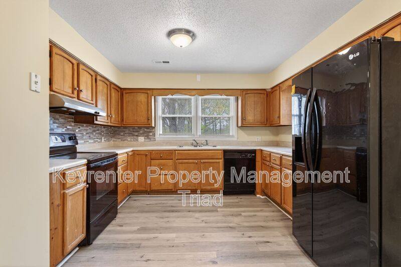 House for rent at 506 Rocky Knoll Rd, Greensboro, NC 27406