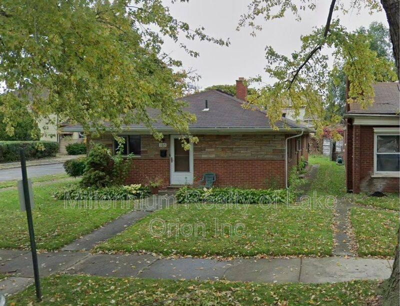 Apartment for rent at 105 Walnut St, River Rouge, MI 48218
