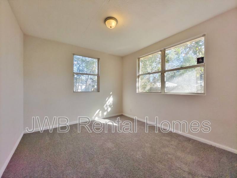 House for rent at 1593 21st St W, Jacksonville, FL 32209