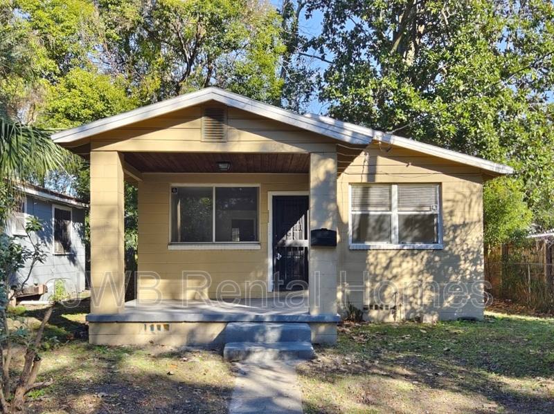 House for rent at 1593 21st St W, Jacksonville, FL 32209