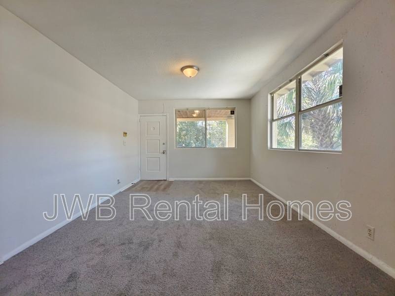 House for rent at 1593 21st St W, Jacksonville, FL 32209