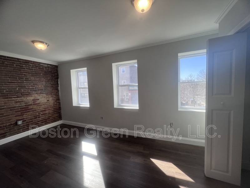 Apartment for rent at 315 Meridian St #2, East Boston, MA 02128